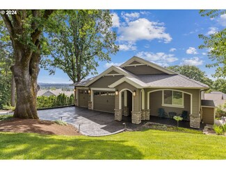 13562 Peters Rd, Lake Oswego, OR 97035