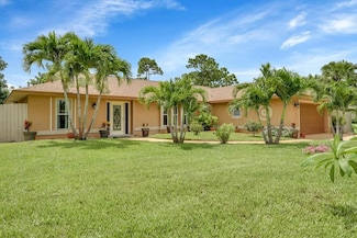 1512 SE Crown St, Port Saint Lucie, FL 34983