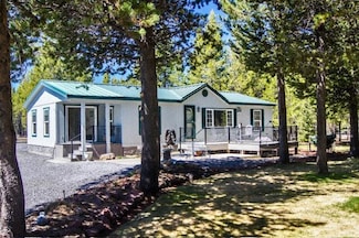 124316 Teatable Ct, Crescent Lake, OR 97733