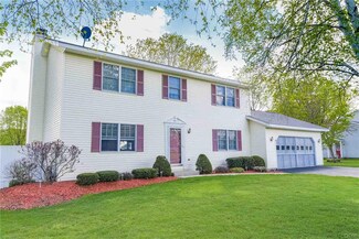 5952 Fairway Ln, Rome, NY 13440