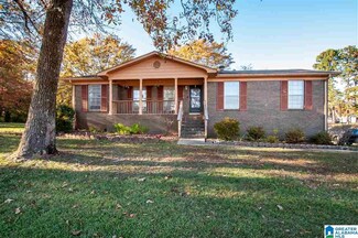 1016 Sunhill Rd NW, Center Point, AL 35215