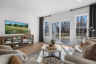 25 Sienna Cir Unit 35, Upton, MA 01568