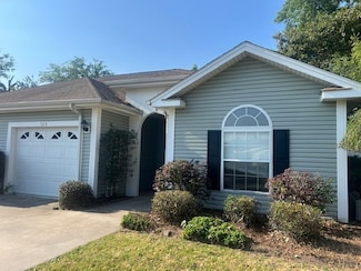 324 Stone Mill Dr, Brunswick, GA 31520