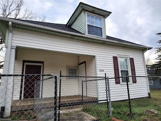 1414 E Green Dr, High Point, NC 27260