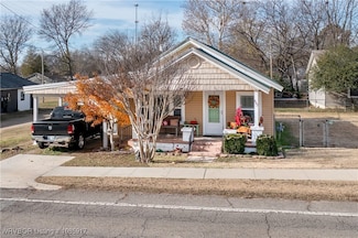 802 S Main St, Muldrow, OK 74948