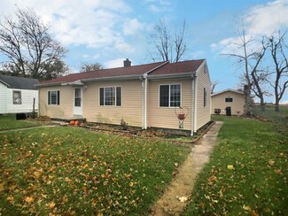 403 E Allen St, Kentland, IN 47951
