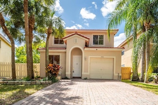 4341 Lake Lucerne Cir, West Palm Beach, FL 33409
