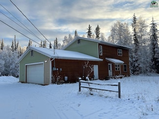 2580 Roxanne St, North Pole, AK 99705
