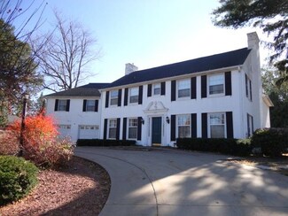 895 W Main St, Platteville, WI 53818