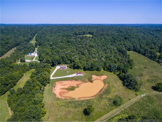 3942 N Hardinsburg Rd, Marengo, IN 47140