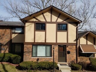 1S239 Ingersoll Ln Unit 5, Villa Park, IL 60181