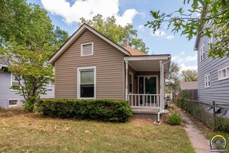 1242 SW Wayne Ave, Topeka, KS 66604