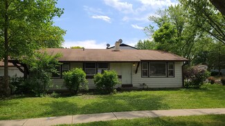 1401 Windsor Cir, Carpentersville, IL 60110