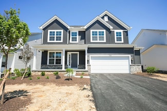 1104 Quarry Oak Dr, Grove City, OH 43123