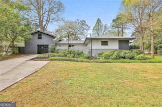 2037-B Lively Ridge Rd NE, Atlanta, GA 30329