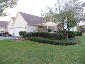 2840 N Southern Hills Dr, Wadsworth, IL 60083