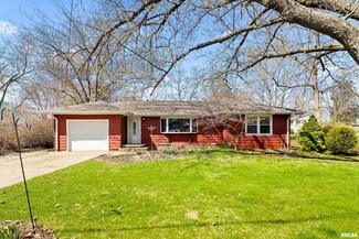 5309 N Sherwood Ave, Peoria, IL 61614