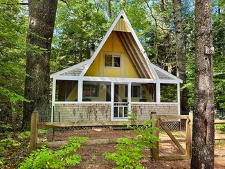 36 Autumn Rd, Hillsborough, NH 03244