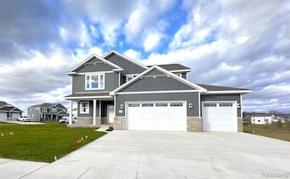 515 Round Rock Dr, Howell, MI 48843