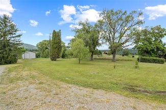 8804 State Route 21, Naples, NY 14512