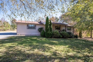 722 Fuller Rd, Trenton, GA 30752