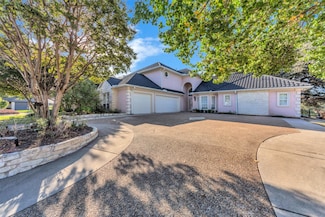 8517 Woodlake Cir, Fort Worth, TX 76179