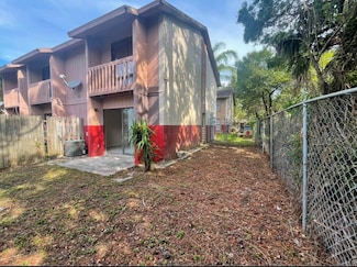 890 Mecca Dr Unit 4, Sarasota, FL 34234