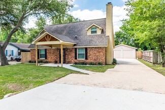 8203 Lanham Ln, Houston, TX 77075