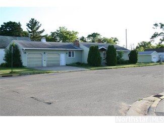 11 NW 2nd Ave, Verndale, MN 56481