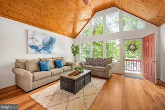 110 Gold Rush Dr, Locust Grove, VA 22508