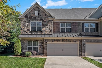 1050 Crest Oak Ln, Fort Mill, SC 29707