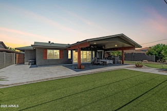10235 W Desert Hills Dr, Sun City, AZ 85351