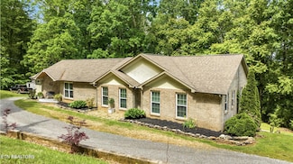 150 Briarcliff Rd, Sweetwater, TN 37874