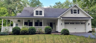 145 White Farm Ln, Shaftsbury, VT 05262