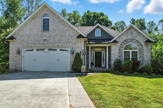 206 Creekview Ct, Lynchburg, VA 24502