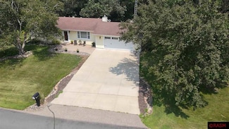 510 River Hills Rd, Mankato, MN 56001