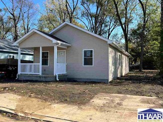 1443 N 26th St, Terre Haute, IN 47803