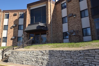 2690 Oxford St N Unit 227, Roseville, MN 55113