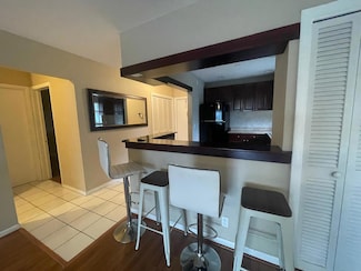 3930 Crystal Lake Dr Unit 316, Pompano Beach, FL 33064