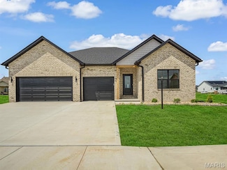 3019 Mobile Dr, Glen Carbon, IL 62034