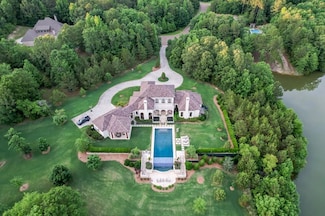 5004 Currie Dr, Oxford, MS 38655