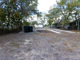 409 E Post Office St, Weimar, TX 78962