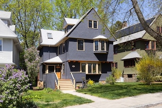 28 Roslin St, Dorchester Center, MA 02124