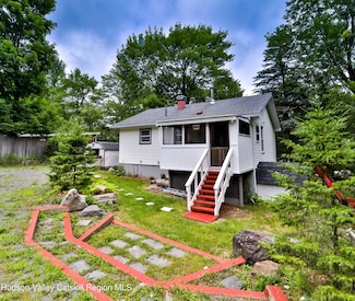 89 Maple Ave, Hunter, NY 12442