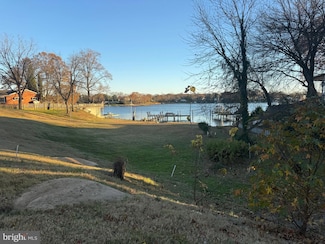 7655 Turnbrook Dr, Glen Burnie, MD 21060