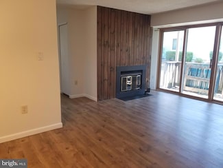 1313 Aspen Dr, Plainsboro, NJ 08536