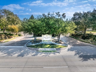 2106 Stone Hollow Dr, Rowlett, TX 75088