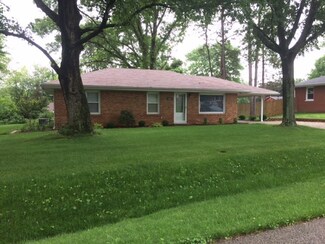 511 N 1st St, Chandler, IN 47610