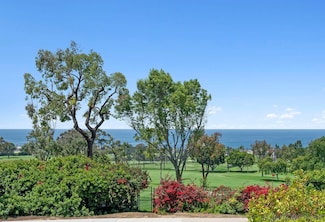 7207 Fairway Rd, La Jolla, CA 92037