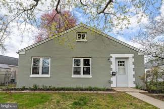 56 Norman St, Aston, PA 19014
